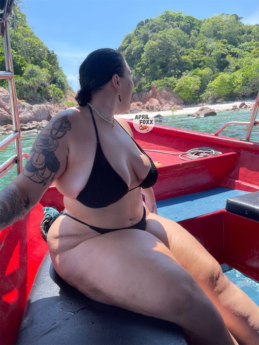 Boat days ? shall we take a ride together? https://t.co/6sxQMynLw2