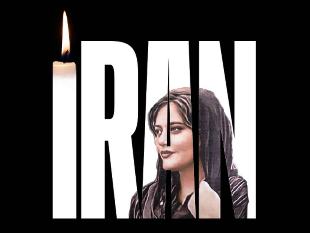 Je suis admiratif du courage des Iraniennes qui se battent pour leur liberté malgré la peur, les arrestations, les tortures #respect #mahsaamini #iran #1an