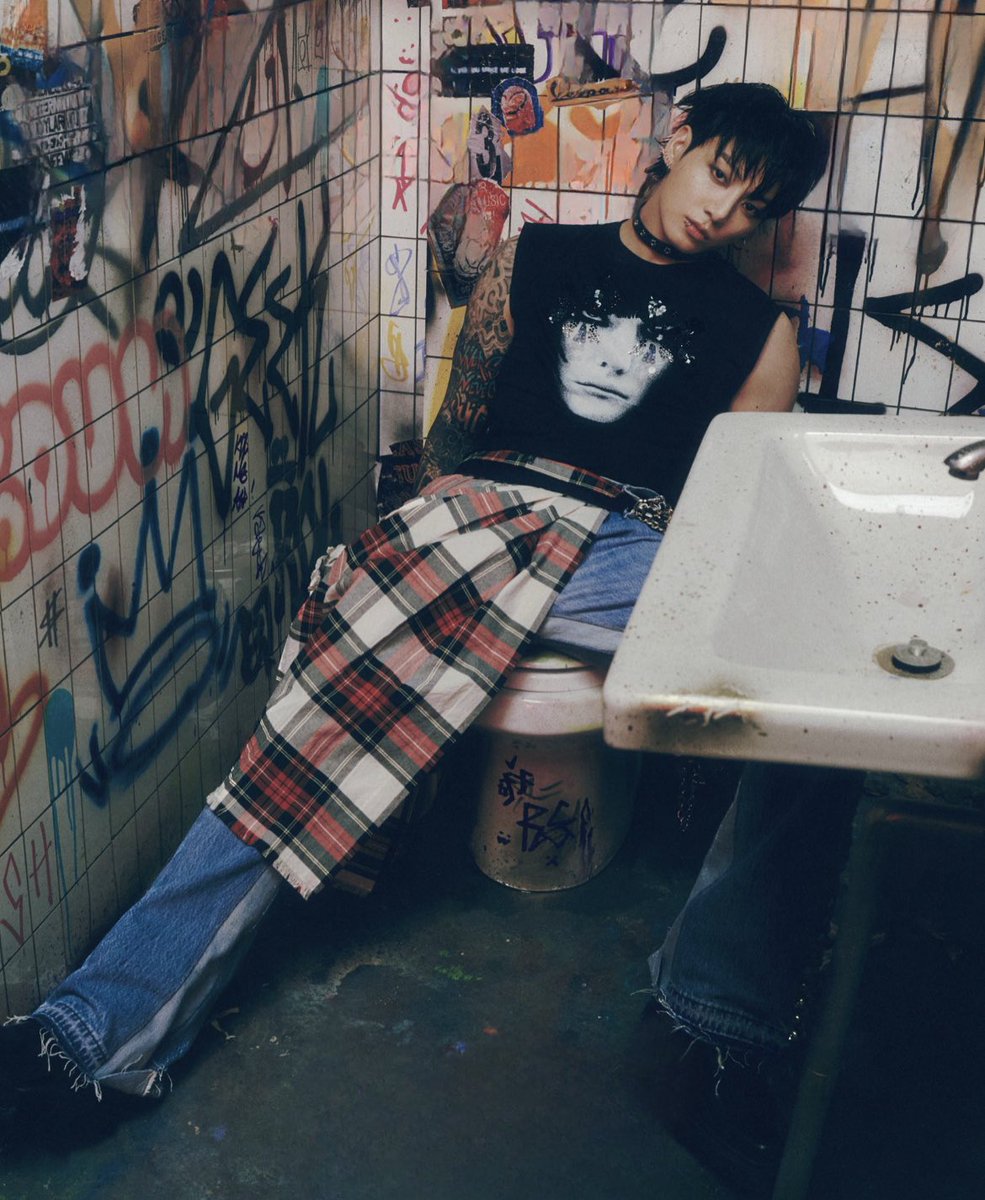 RockyBrook's tweet photo. Jungkook is literally my dream man omfggggg https://t.co/BHAqTENg10