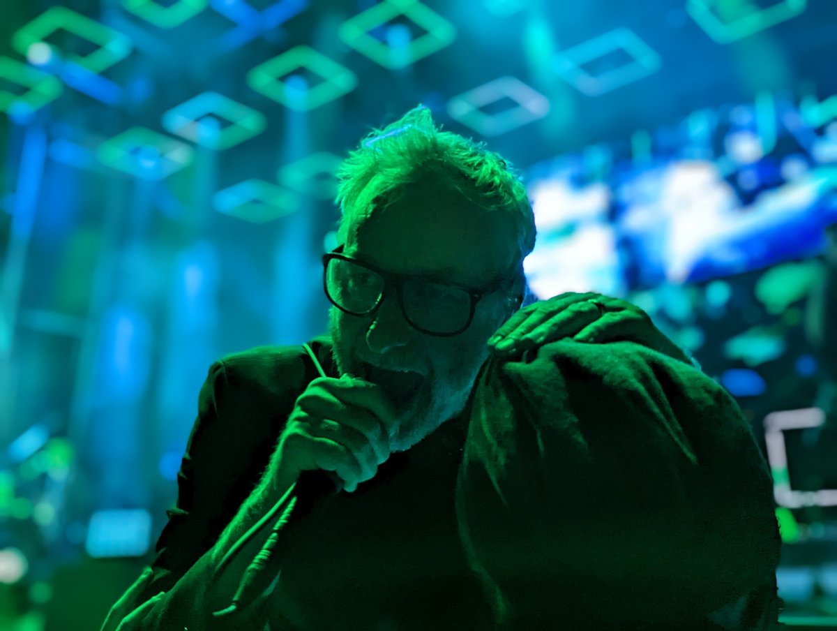 Amazing first day seeing <a href="/TheNational/">The National</a>, Patti Smith , et al at #NTLHC in Cincinnati. Amazing spots!! 🤩

We're ready for Day 2 🤙🏻