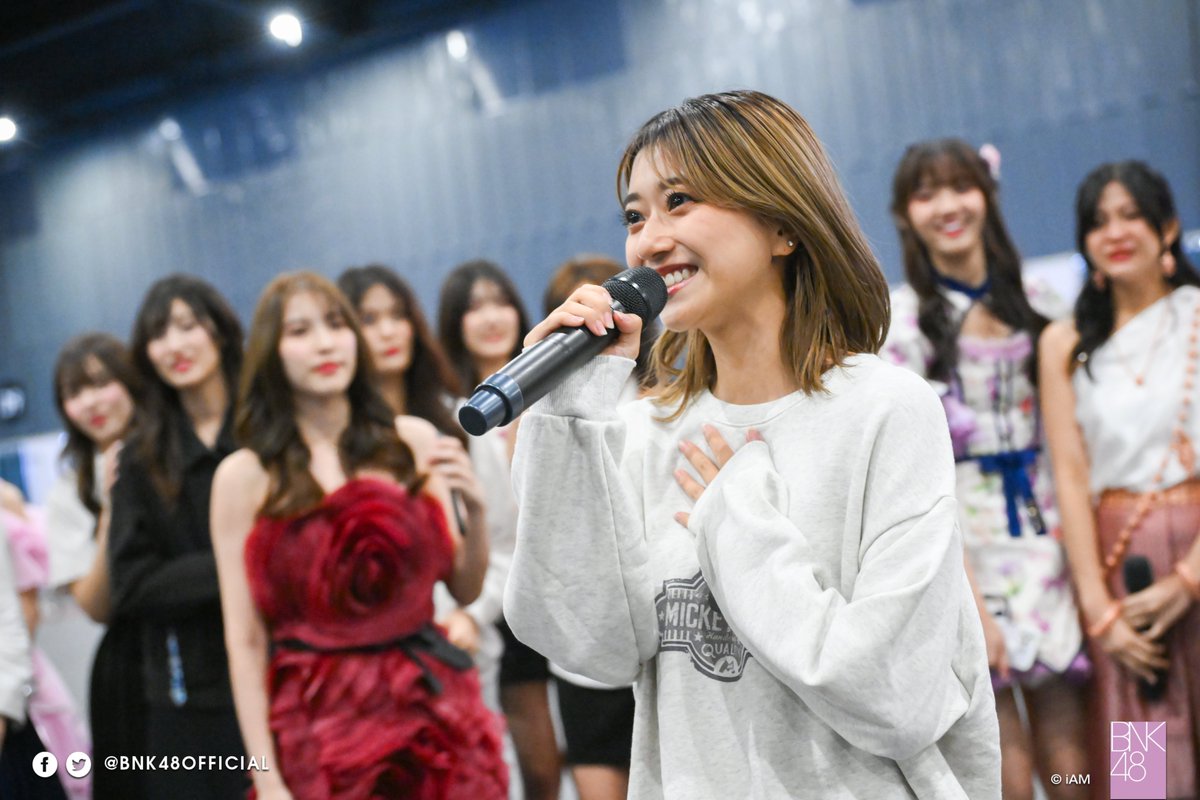 bnk48official's tweet photo. [🤍🎓] #MioriBNK48

มิโอริ-มิโอริ โอคุโบะ (Miori BNK48) ประกาศจบการศึกษาจาก BNK48

โดยมิโอริจะสิ้นสุดการทำกิจกรรมกับ BNK48 ภายในเดือนธันวาคม 2023

#BNK48 https://t.co/CsLq9LJj4v