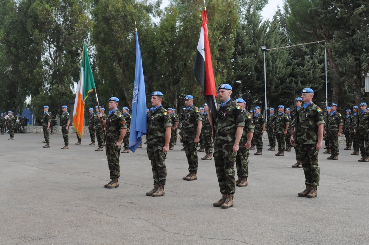defenceforces's tweet photo. This week saw the 67th Infantry Group's mission with UNDOF reach it's final stages with troops presented with their United Nations Peacekeeping medals for their service as the Force Commanders Reserve on the Golan Heights in Syria. https://t.co/FmeqU33Rga