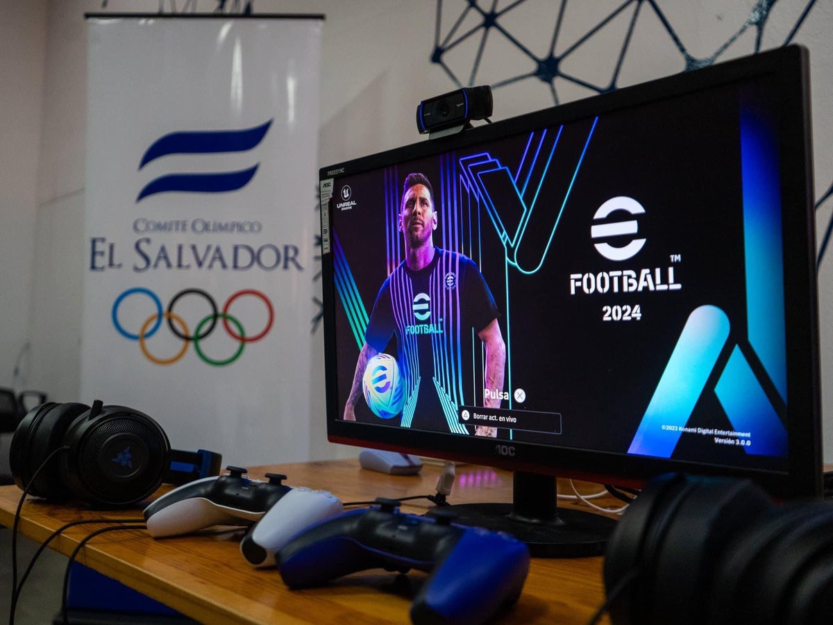 VoidgamingSv's tweet photo. Este miércoles 13 de Septiembre, siete de nuestros jugadores fueron parte del clasificatorio para representar a El Salvador en el primer Campeonato Panamericano de Esports en Santiago de Chile.
🇸🇻🎮🇨🇱
#weownall #wearevoid #panamericanos #elsalvador #santiagodchile #esports https://t.co/TPrZzypu2T
