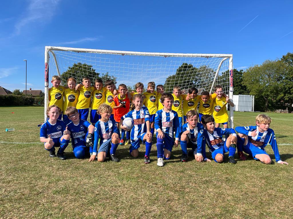 What a game of football, played in the right spirits. Both teams playing some nice stuff today. Sun was shining players was smiling 🙂 really proud of them all out there. Very solid little team <a href="/absprobro/">BroPro</a> has created. Well done mate 🟡🔵#MiniWanderers #Yellows