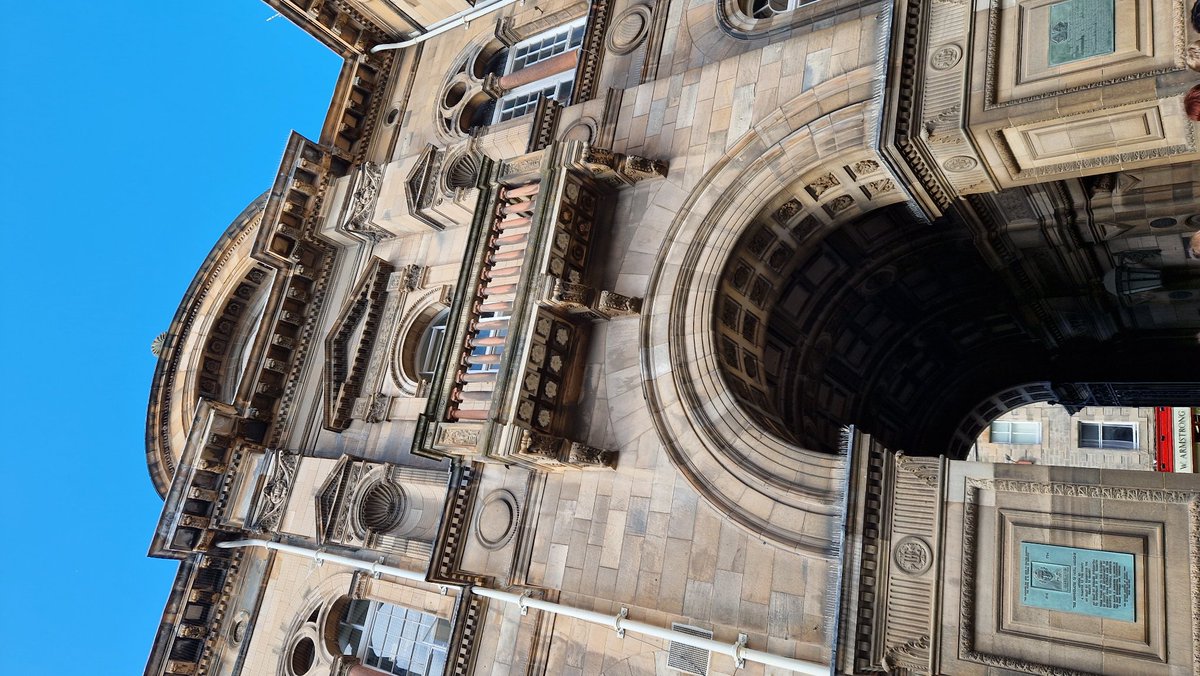 University of Edinburgh: week 1. So many things to discover in and around Edinburgh still. I could not be more excited (and anxious, bc postgrad, but mostly excited).