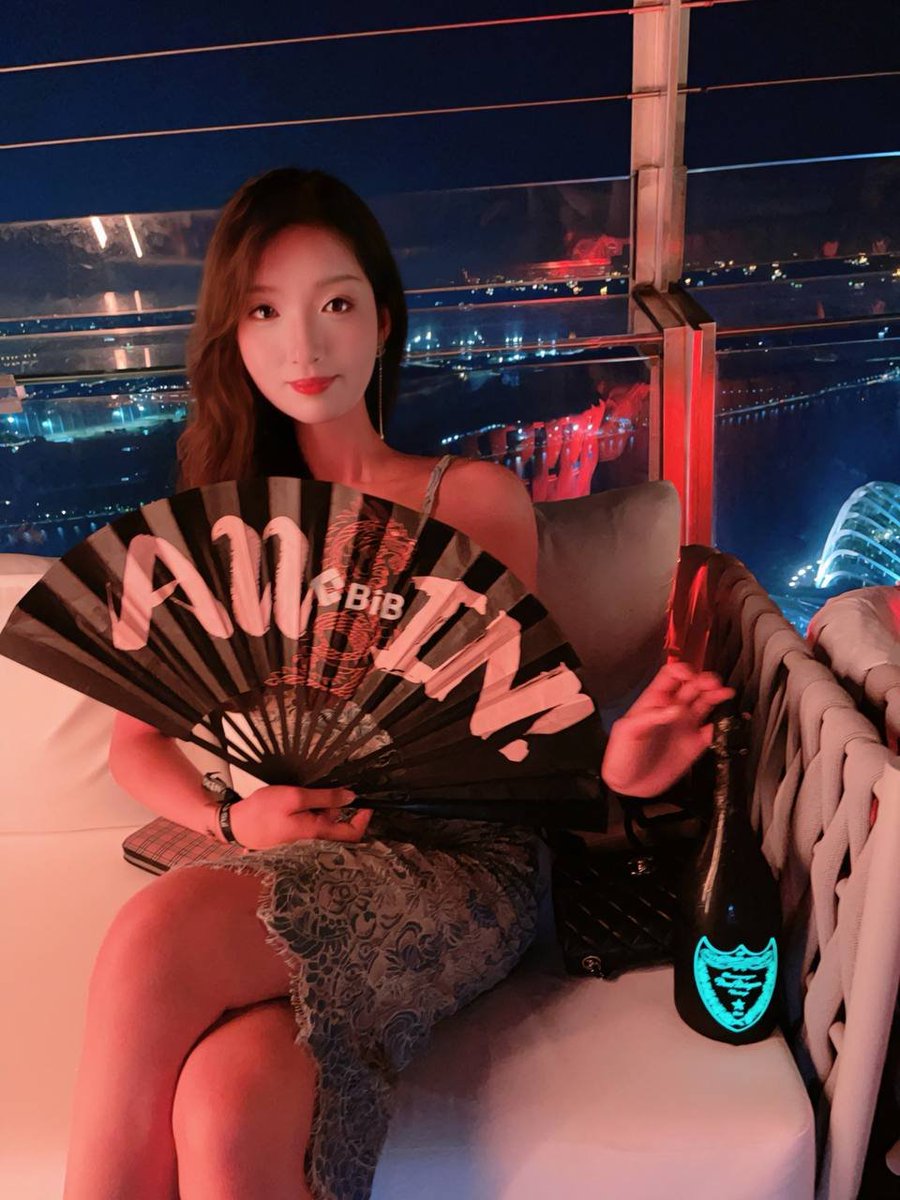 BiBChinese's tweet photo. GM BiB
感谢 @Krystal_Eth 大美女的支持💙
我们一起在 @after2049_
All in BIB✨
BiB 是你最值得信賴的加密交易所👍
#BIB
#BIBVIP
#Token2049
#AFTER2049
#Cryptoexchange
#BIB_Exchange https://t.co/BAZfnny6ap
