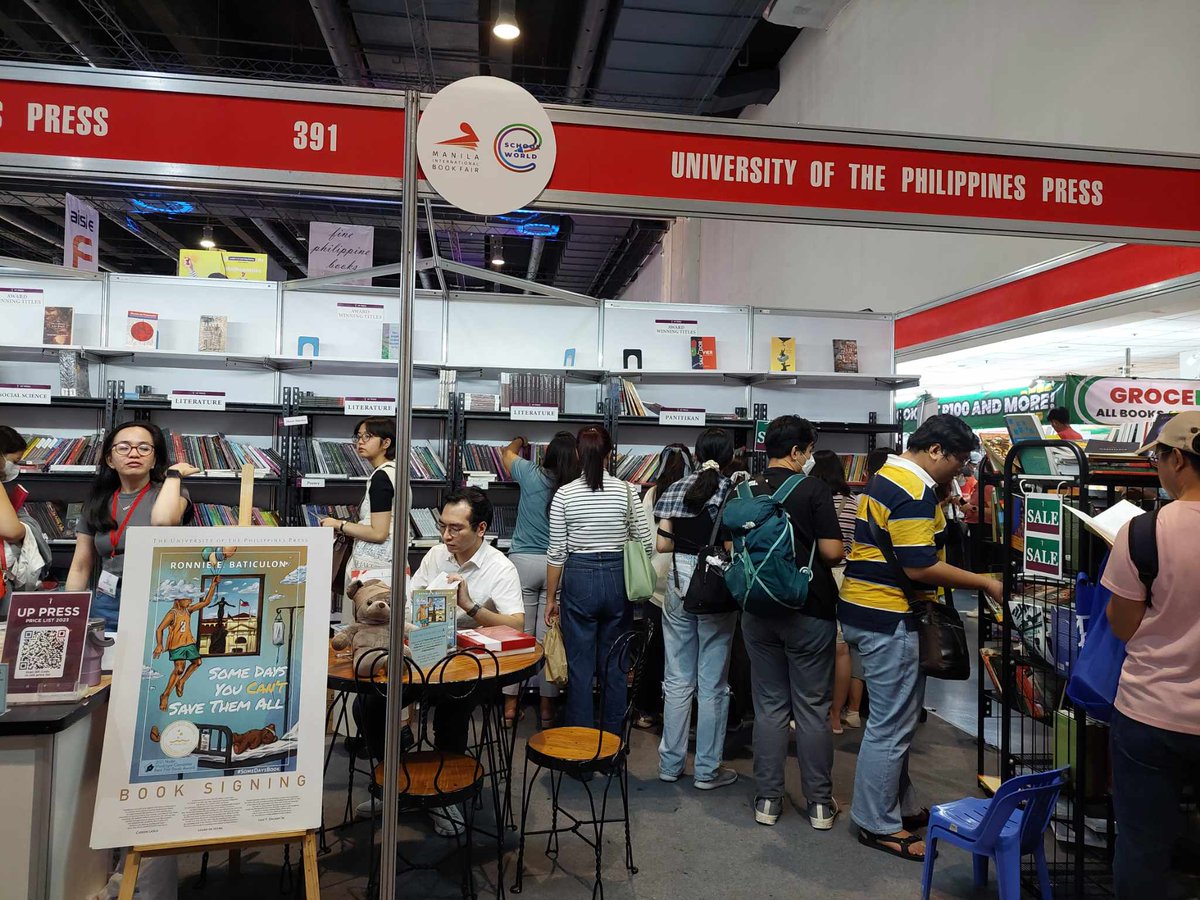 weusfMD's tweet photo. This definitely made my day. #SomeDaysBook #UPPress #MIBF2023 https://t.co/AVedwJqig7