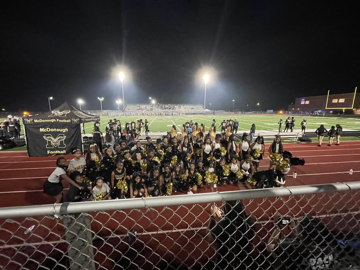 LMSIMS1405's tweet photo. We had a great night @MHS_WarHawks cluster night! The @MMS_HCS cheerleaders had so much fun cheering under the Friday Night Lights!!! Thanks Coach Jackson for the invite!! https://t.co/BkUgIt3MYJ