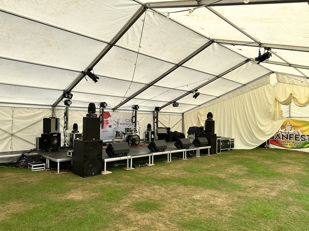 ChrisSimmsUK's tweet photo. Almost time for the doors to open for Day 2 @Banfest_ 

Great day of live music in #banstead

🎤 I’m hosting all weekend 🎤

See you there?

#banfest #livemusic https://t.co/jYaoDLoprl