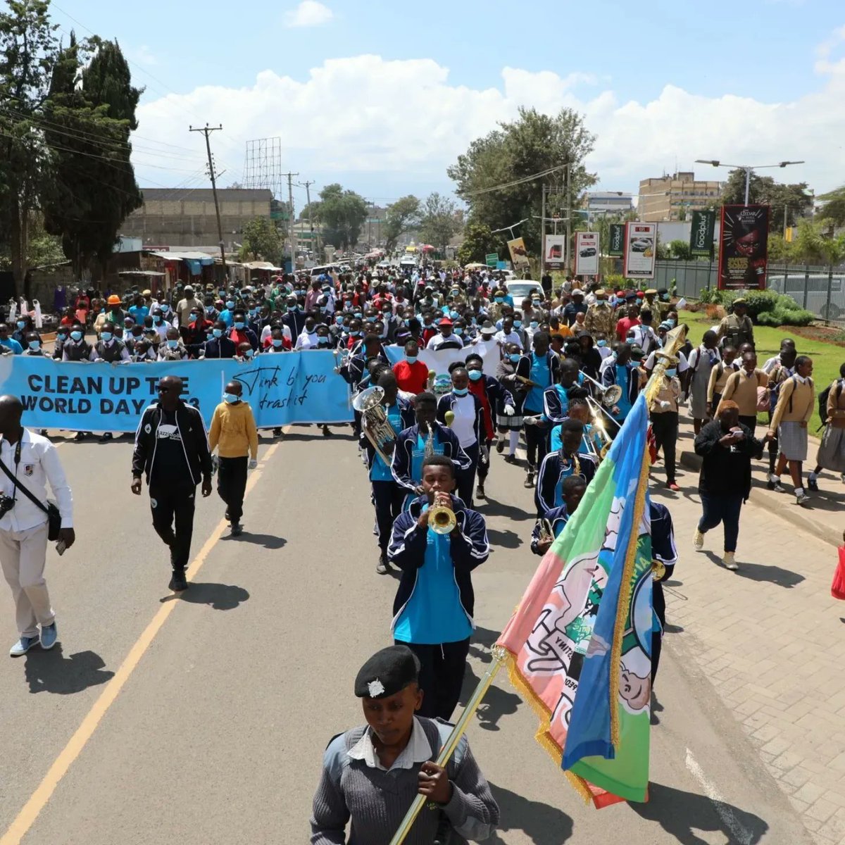 LetsDoItKenya's tweet photo. Thank you, Team Laikipia @nemakenya, for the support in World Clean Up Day 2023. #worldcleanupday2023 #letsdoitkenya #thinkb4trashing #breakfreefromplastic https://t.co/WjCrLnSzSy