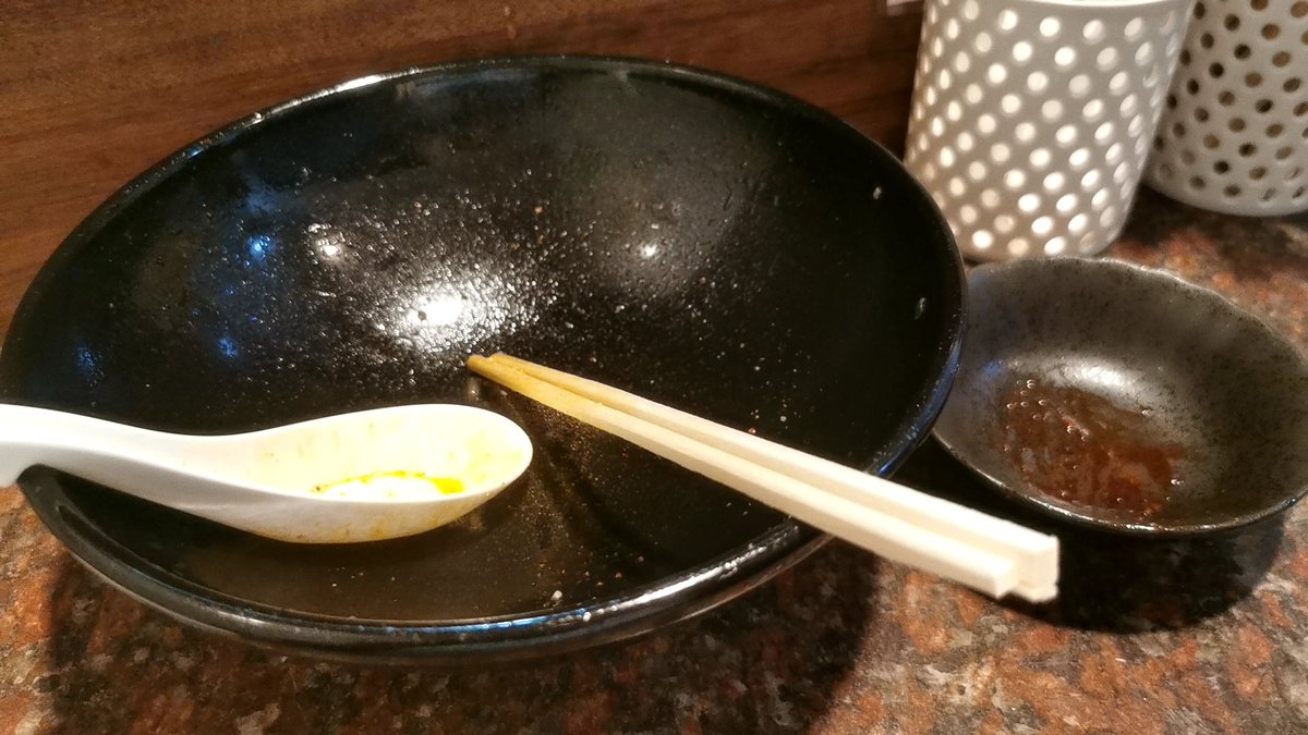 yatanagi's tweet photo. ようろごの亀ふじオリジナル、美味いとしか言えねぇ！レギュラー化して欲しいやつだわ。9月いっぱい限定だから、また来なきゃ！#拉麺ようろご #勝新亀ふじ  #亀ふじオリジナル https://t.co/MJrNEK92Ye