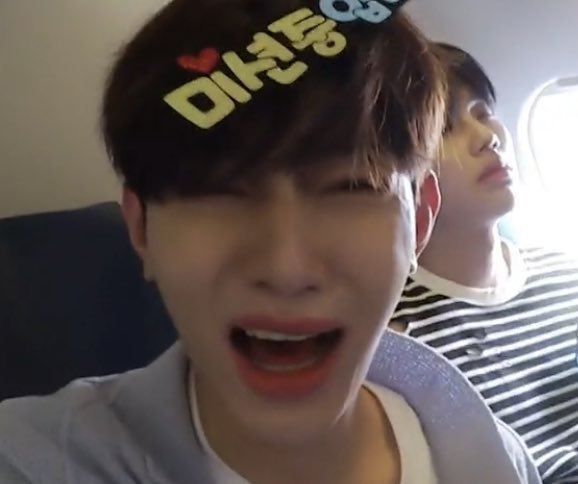 오늘 로진단들 죽일라고 작정하셨나봄 ..
성공함 ㅇㅇ 지금 한 소녀가 죽어가고있어요