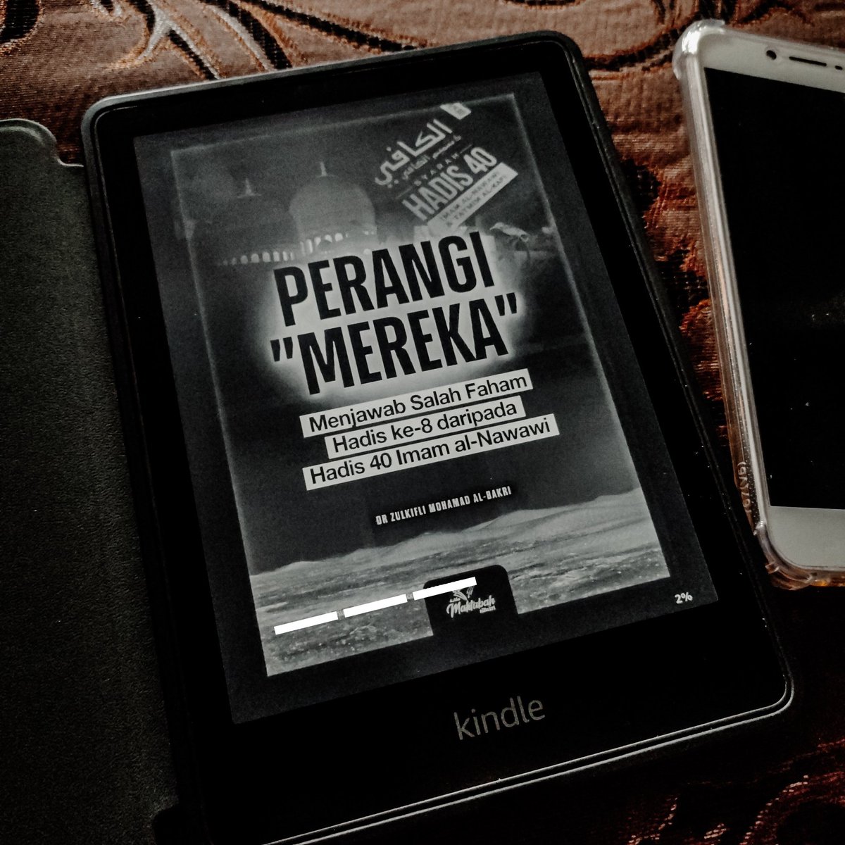 Saya dah. Awak bila lagi?

Perangi 'Mereka': Menjawab Salahfaham Hadis ke-8 daripada Hadis 40 Imam al-Nawawi oleh @drzul_albakri.

Ebook percuma. Download : bukudrzulkifli.com/product/perang…

*Repost sebab tertera emel dan nombor telefon kat file pdf tu. Bagus elak orang jual semula.