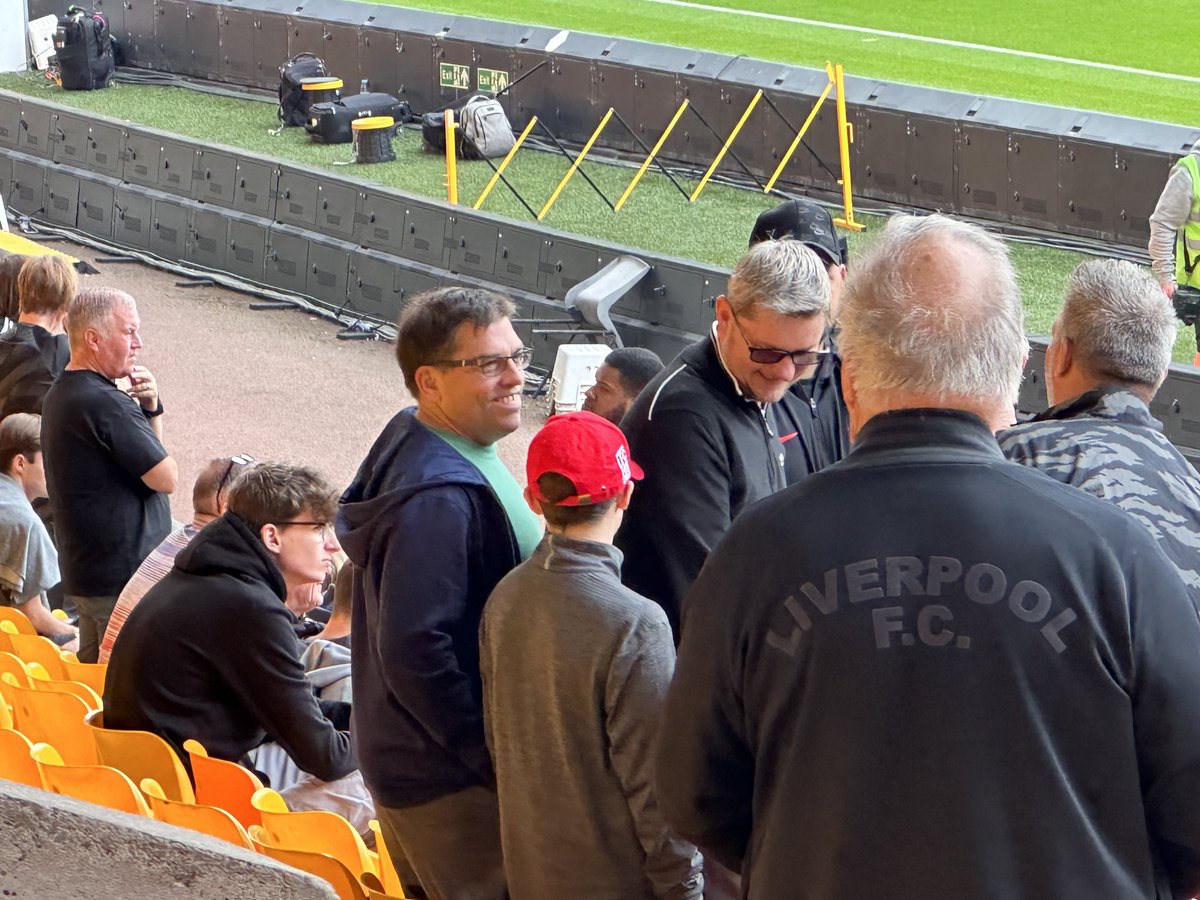 ZAGKAG1811's tweet photo. He’s in good spirits despite getting battered by Klopp 😂

#DaftQuestion #1230 https://t.co/4Ev2urY8mg