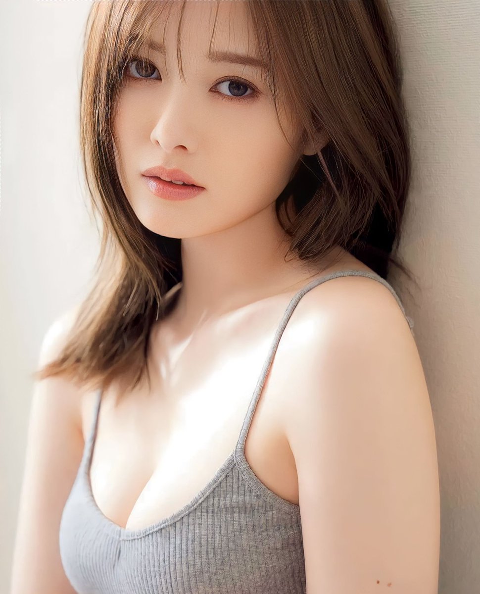 全人類が待っています白石麻衣さん 早く次をお願いします