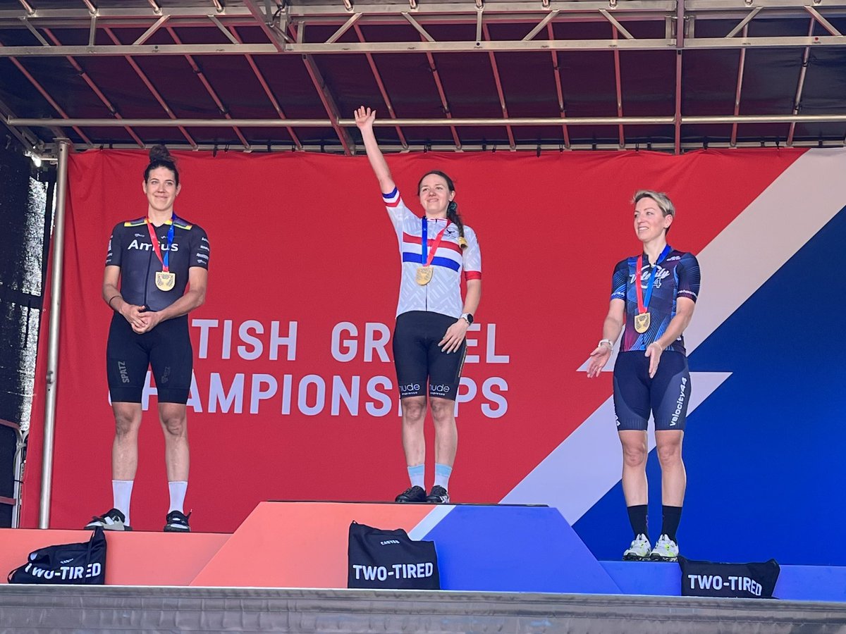 Ladies and gentlemen, your new British Gravel champion,
Xan Crees (Spectra-Cannondale)
<a href="/XanCrees/">Xan Crees</a>, <a href="/SpectraRacing/">Spectra Racing</a> 

#britishgravelchamps #kingscupgravel