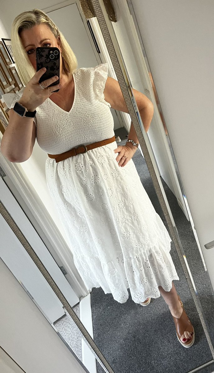 Ćh💋ryl 👩🏼👗 tweet media