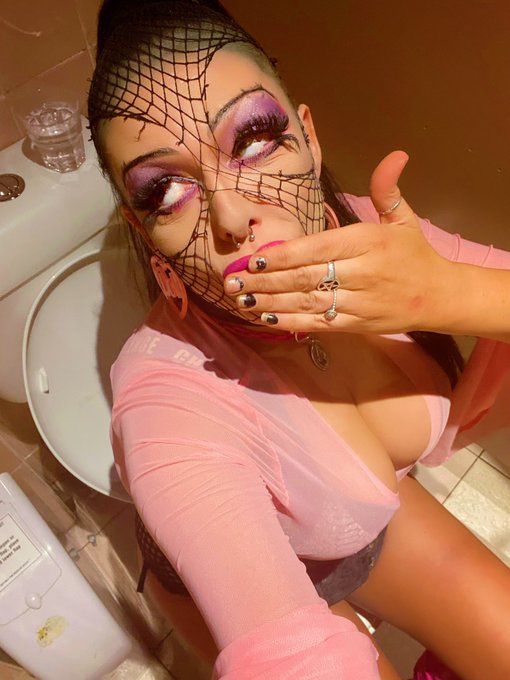 💖 Fetish Barbie, Let&rsquo;s go Party 💖 https://t.co/OoUiONt65u