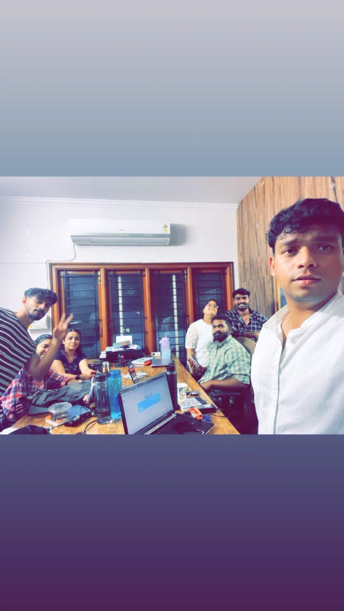 manumurali369's tweet image. When your Saturday turn 'satur-play' with these office pals! 🤣🤣🤣 

#weekendworking