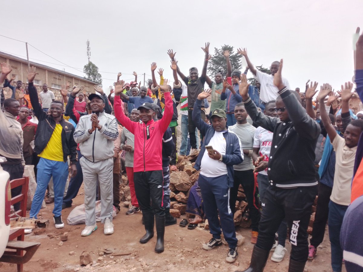BuhumuzaProvinc's tweet photo. Ivyo bikorwa rusangi vyari vyatewe iteka na Nyakubahwa arongoye Sentare ijejwe kubahiriza ibwirizwa shingiro Valentin BAGORIKUNDA @Vabagor .
@BurundiGov 
@MininterInfosBi https://t.co/mhuiCa0i7j