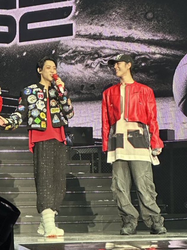 bubgyeom's tweet image. yugbam who have been best friends since trainees, supported eachother, watched eachother grow, said they’re soulmates, now both having successful solo careers and yugyeom saying how proud he is of bam while guest performing at his first solo tour yeah i’m emotional i love them sm