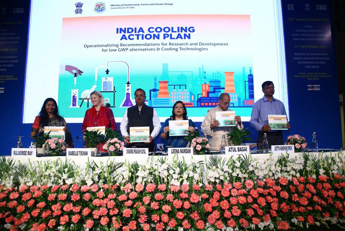 Ms. Leena Nandan, Secretary MoEFCC, released the 'India Cooling Action Plan' on the occasion of International Day for the Preservation of the Ozone Layer! 
Let's celebrate India's efforts to promote sustainable cooling and protect the ozone layer!

#WorldOzoneDay
#OzoneDay