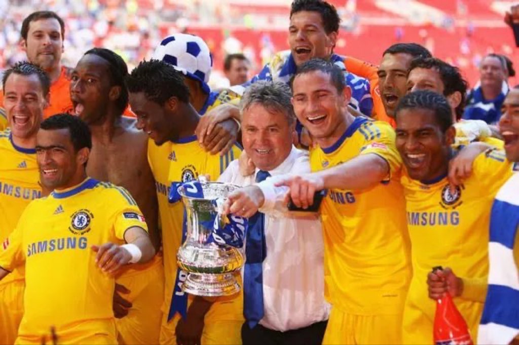 FrankKhalidUK's tweet photo. There was a time when Chelsea had:

Drogba - Captain of Ivory Coast 🇨🇮
Ballack - Captain of Germany 🇩🇪
Essien - Captain of Ghana 🇬🇭
Shevchenko - Captain of Ukraine 🇺🇦
John Terry - Captain of England 🏴󠁧󠁢󠁥󠁮󠁧󠁿
Petr Cech - Captain of Czech 🇨🇿
Obi Mikel - Captain of Nigeria 🇳🇬

All playing in the same team!!! A team of leaders!!!