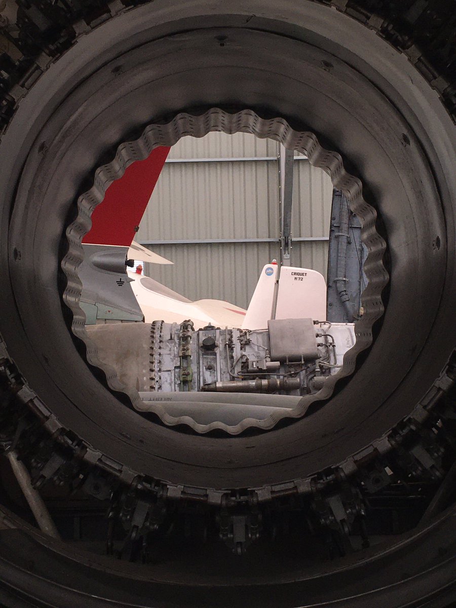 Musée de l'Air et de l'Espace (@museeairespace) on Twitter photo Dans le hangar HT 3000, sur le site des ateliers du <a href="/MuseeAirEspace/">Musée de l'Air et de l'Espace</a> à Dugny, sont conservés de nombreux moteurs et aéronefs. Lors des #JEP2023, les visiteurs pourront même découvrir l’un des trésors cachés du musée : une maquette taille réelle de la navette Hermès du <a href="/CNES/">CNES</a> 🚀 Dans le hangar HT 3000, sur le site des ateliers du <a href="/MuseeAirEspace/">Musée de l'Air et de l'Espace</a> à Dugny, sont conservés de nombreux moteurs et aéronefs. Lors des #JEP2023, les visiteurs pourront même découvrir l’un des trésors cachés du musée : une maquette taille réelle de la navette Hermès du <a href="/CNES/">CNES</a> 🚀