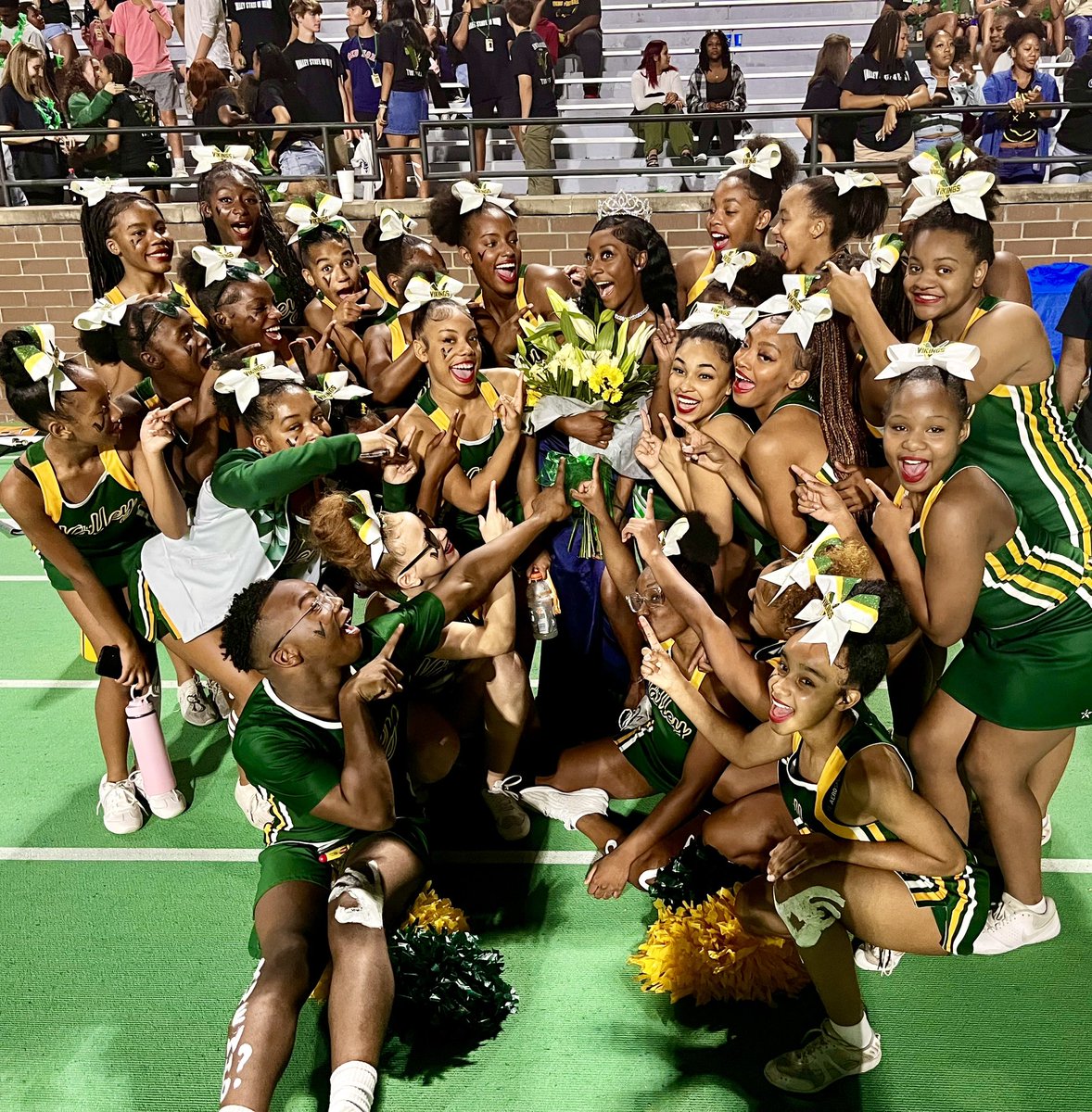 Huge Congratulations to our very own Varsity cheerleader Ms. Faith Jenkins for being crowned Spring Valley’s 2023 Homecoming Queen 👑💚💛 #Homecoming #FNL