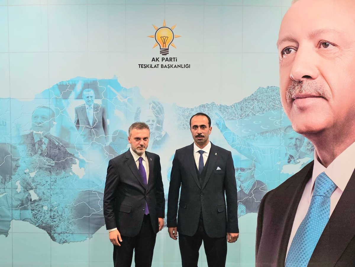 Genel Başkanımız, Cumhurbaşkanımız Sn. <a href="/RTErdogan/">Recep Tayyip Erdoğan</a> ‘in tensipleriyle Adıyaman Merkez İlçe Başkanlığına asaleten görevlendirilerek mazbatasını alan <a href="/ZiyaBasaran/">Ziya BAŞARAN</a> ‘ı tebrik ediyor ve görevinde başarılar diliyoruz.