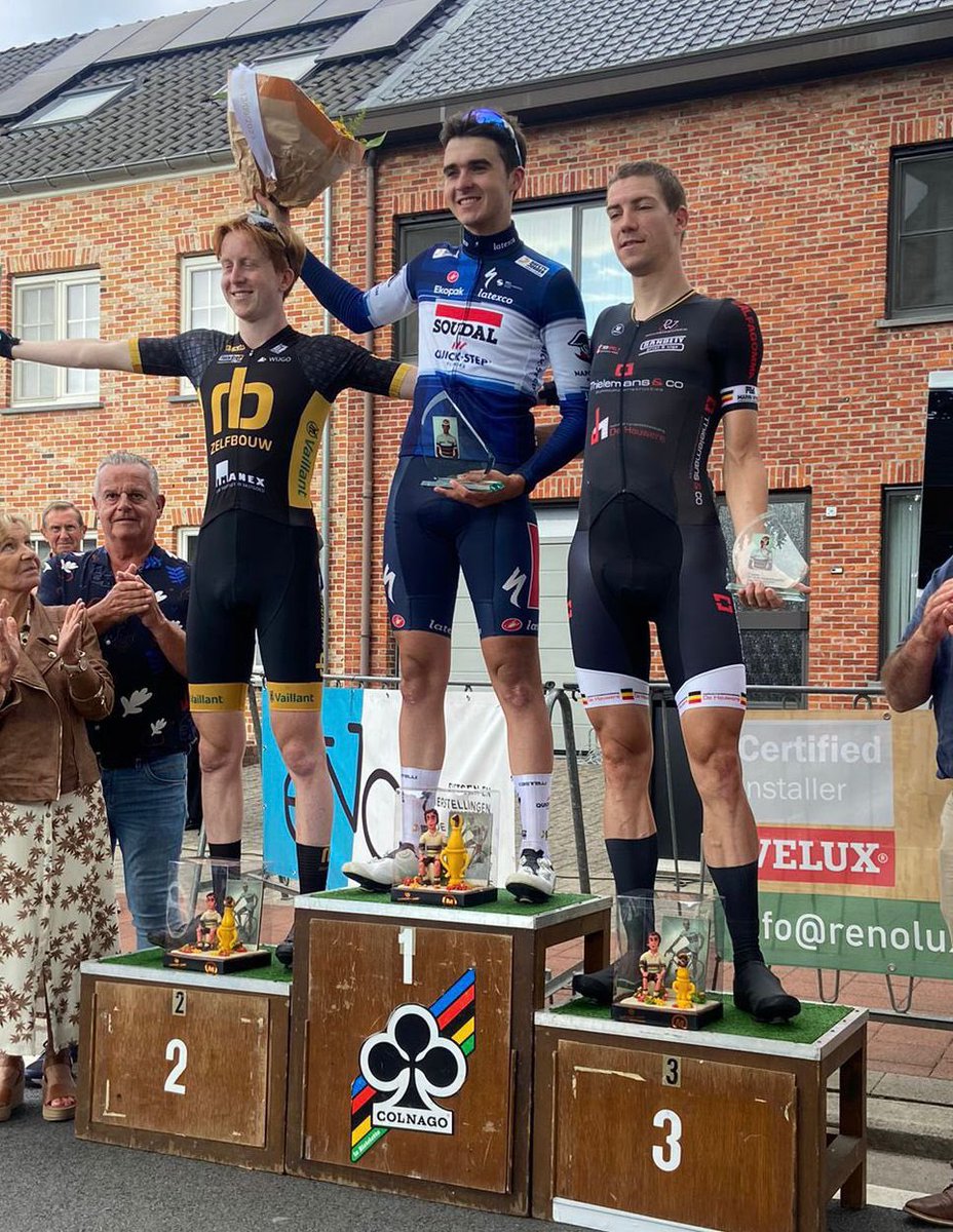 Our strong @SoudalQSdevTeam took another impressive win this week in Retie, where Senne Hulsmans outsprinted everyone after a fast race ✌️