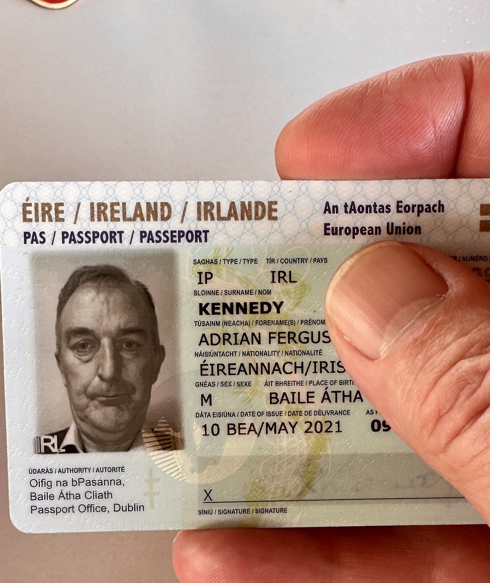 Dear @AerLingus can somebody please explain how (8 years after their launch) I can’t use my Irish passport card to check-in for my flight, where I can no bother with @Ryanair - ridiculous for our national airline. Please update your systems to accept passport cards
