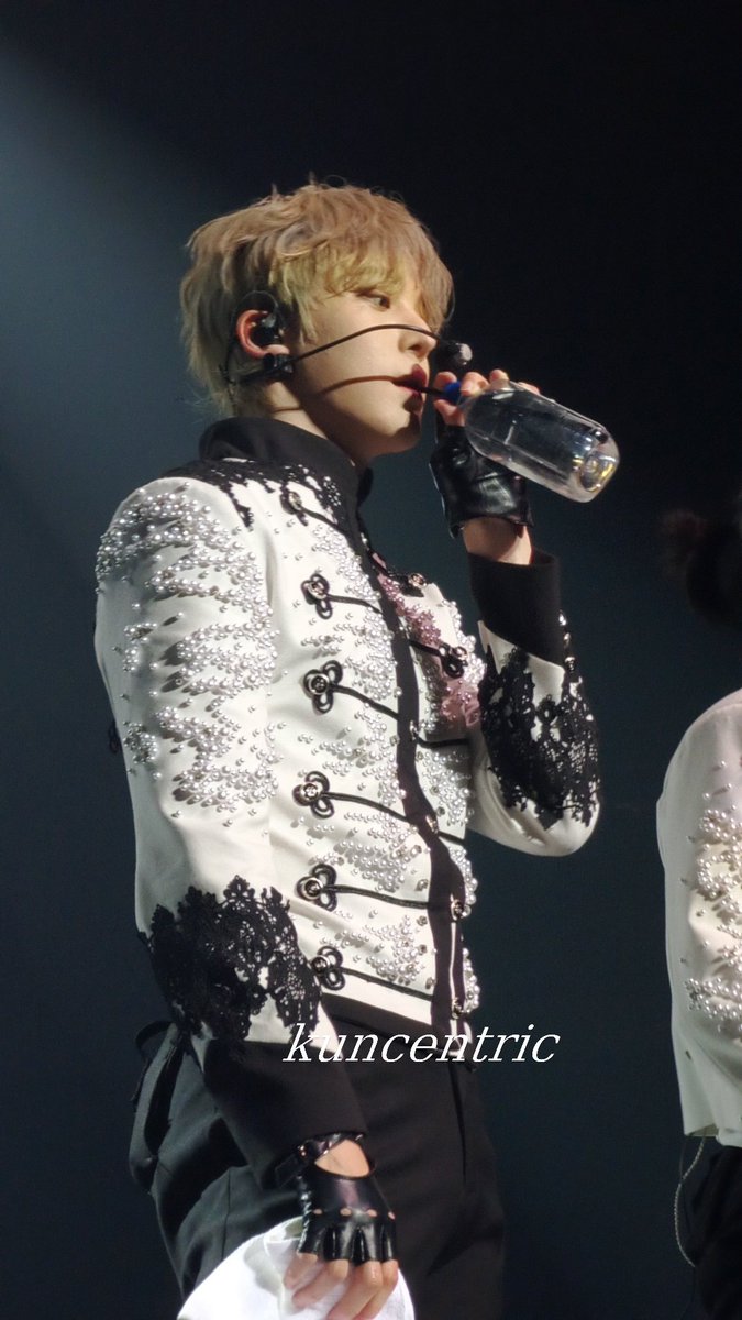 kuncentric's tweet photo. yunho was so so close to me 😭😭😭😭😭 #Break_The_Wall_MNL #yunho #ateez https://t.co/z8BCI2no8a