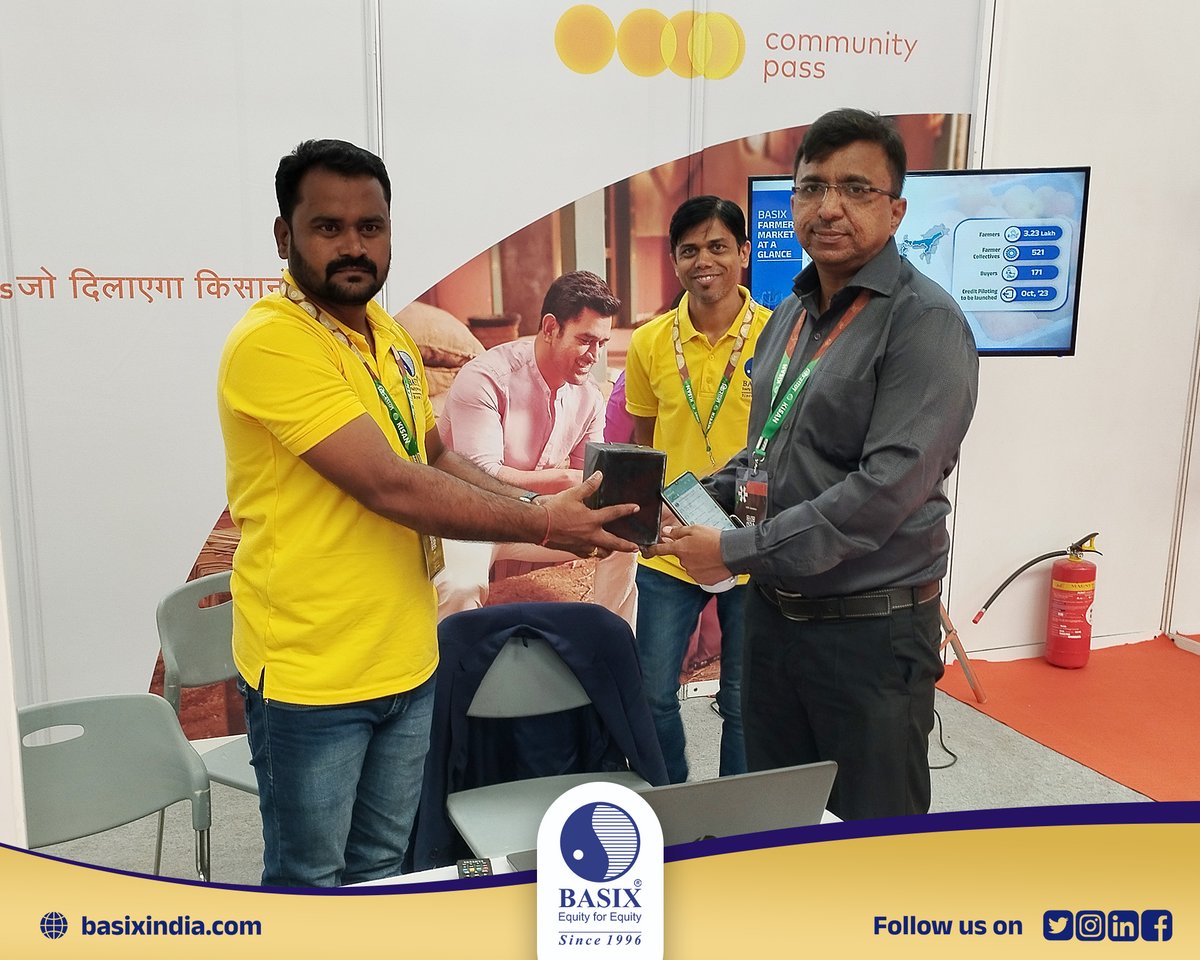 BasicsLtd's tweet image. Day 2 at Kisan Biz in Navi Mumbai 

#KisanBiz #BASIXFarmersMarket #CommunityPass #AgriculturalPartnerships #SustainableFarming #FarmersFirst #Agribusiness #RuralEconomy #BuyLocal #SupportFarmers #FarmingInnovation #FoodSecurity #FarmToTable #AgriTech #EmpoweringFarmers