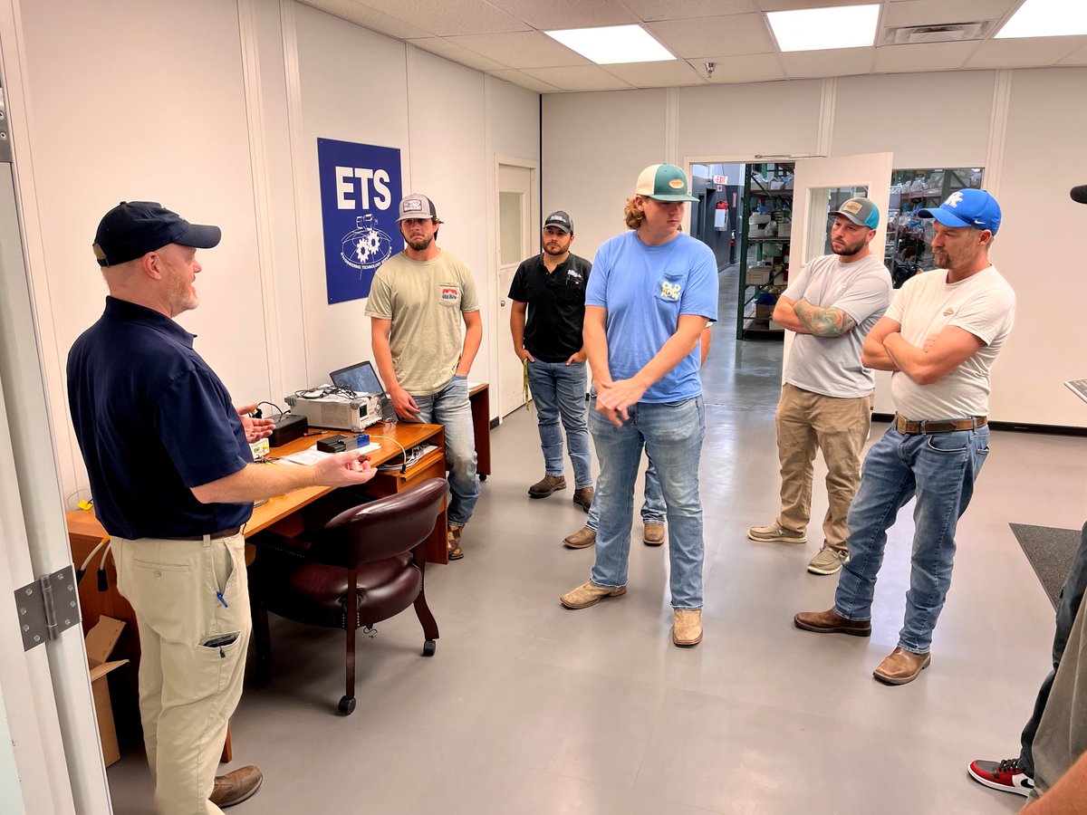 Eng_Tech_Serv's tweet photo. Another "Band of Hydraulic Brothers" completes our one-week course in Memphis, TN  -  the Fundamentals of Hydraulics.

They leave us to go back to their respective places of work to make the world a Safer &amp; More Productive place...

What an Impressive &amp; Professional Group of Men! https://t.co/645ipq8ZX8