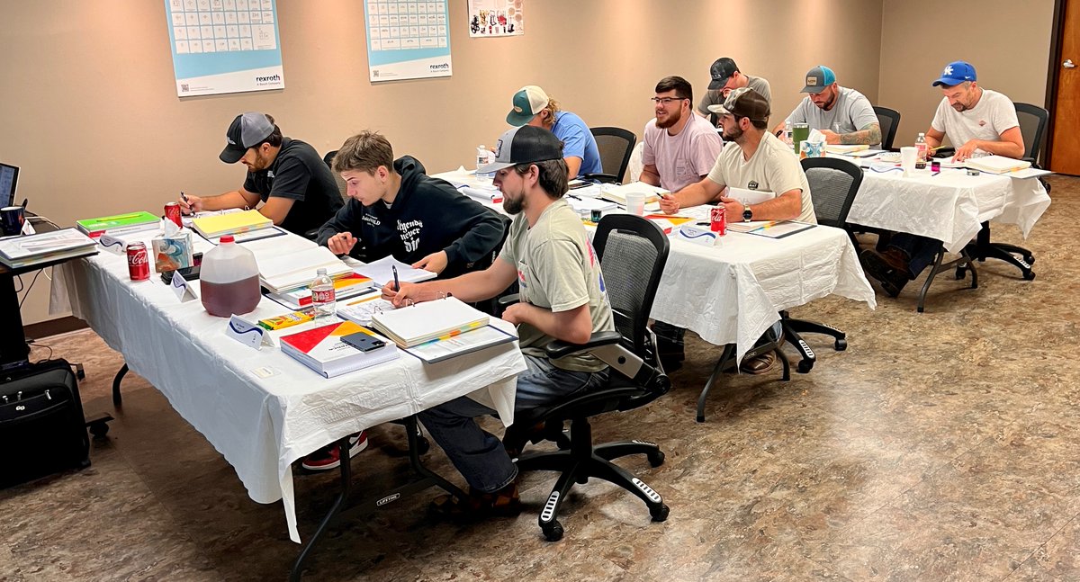 Eng_Tech_Serv's tweet photo. Another "Band of Hydraulic Brothers" completes our one-week course in Memphis, TN  -  the Fundamentals of Hydraulics.

They leave us to go back to their respective places of work to make the world a Safer &amp; More Productive place...

What an Impressive &amp; Professional Group of Men! https://t.co/645ipq8ZX8
