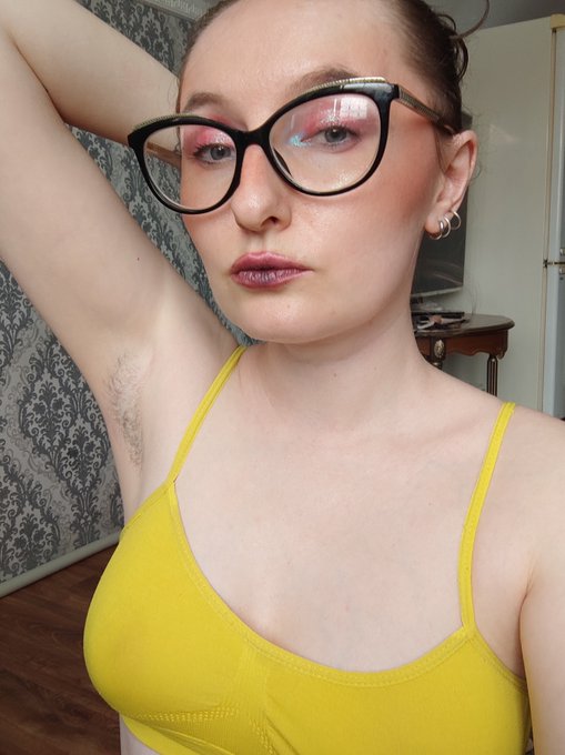 New full video on my Fansly for subsribers! 😜😜😜 https://t.co/JEPujsr9xr #Mistress #armpitssniffing #footfetısh<a href="/tag/mistress"class="tags"><span>#mistress</span></a><a href="/tag/footfet%C4%B1sh"class="tags"><span>#footfetısh</span></a><a href="/tag/armpitssniffing"class="tags"><span>#armpitssniffing</span></a>