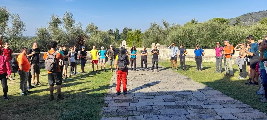 ScuolaSantAnna's tweet photo. #ClimbingForClimate
La @ScuolaSantAnna ha partecipato alla passeggiata, promossa con @Unipisa, intormo alla Certosa di Calci, per sensibilizzare sul cambiamento climatico e sugli obiettivi di sviluppo sostenibile previsti dall'Agenda 2030 ONU.
ℹ️ https://t.co/QUaIwsuM0J https://t.co/UVpB8cdjmI