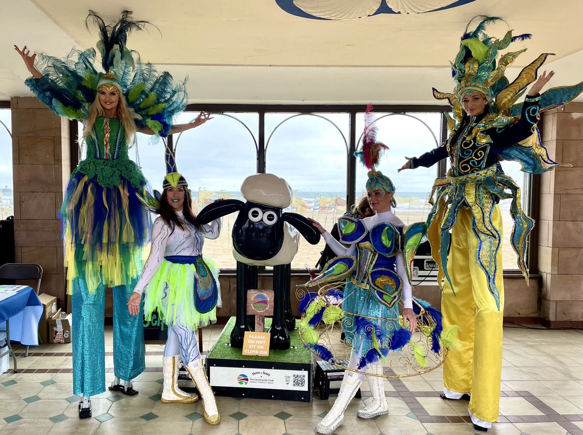 NE_Northumbria's tweet image. Members of Bluewave Dance Group can’t resist a selfie with Shaun the Sheep ⁦@SouterNT⁩ Beach Festival, South Shields #thecountrysidecode