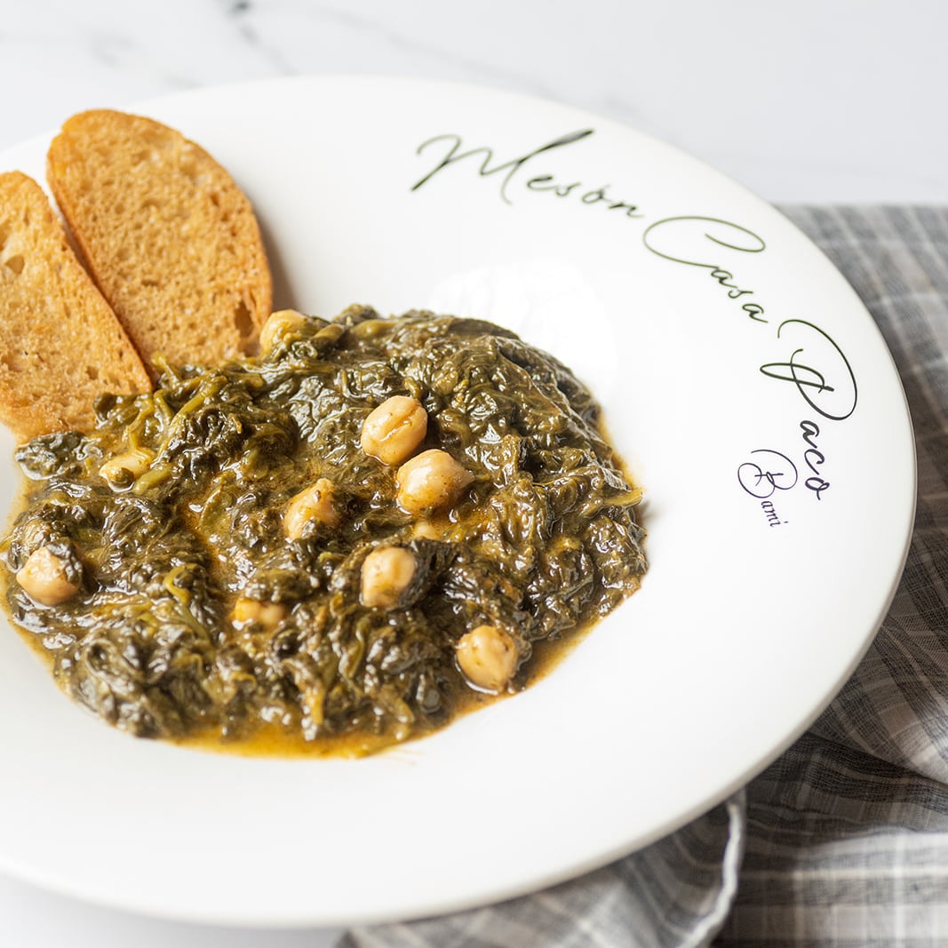 mesoncasapaco's tweet photo. Hoy os recomendamos nuestras deliciosas Espinacas con Garbanzos para chuparse los dedos. 

Llámanos y haz tu reserva, te esperamos como siempre en C|Bami 15-17.
Reservas - 954237504

#mesonsevillano #casapacobami #sevillania https://t.co/TEDWSPfQg7