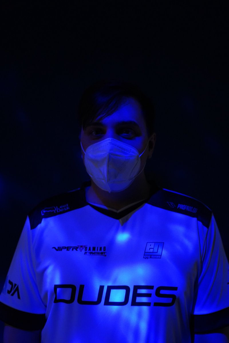 EPICDUDESGAMING's tweet photo. Hand aufs Herz 🫳💙
Wie froh seid ihr das die Corona Maßnahmen nicht mehr gelten? 😷
Habt alle ein schönes #Restwochenende 🥳
#WELIVEGAMING https://t.co/Cu9wK8GN1u