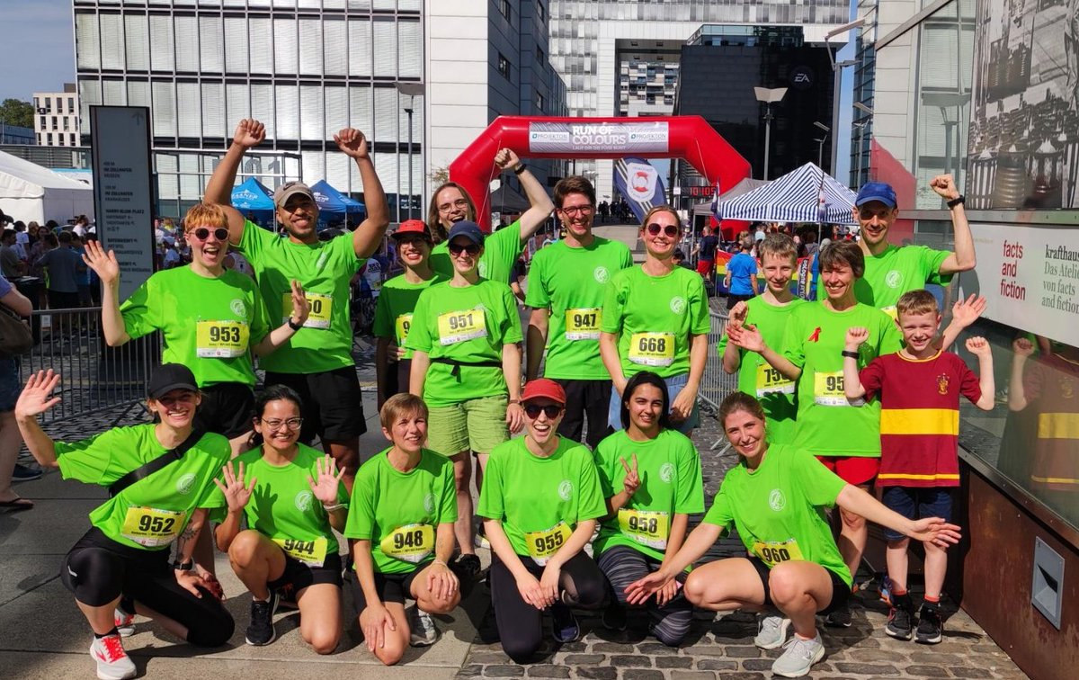 MPIAGE's tweet photo. 🌈🏃♀️🏃♂️ This year again our MPI AGE runners lit up the #RunOfColours in Cologne with their energy and enthusiasm! ☀️ What a sunny and fun day it was! 🌈🎉 https://t.co/KWzdKCpht6