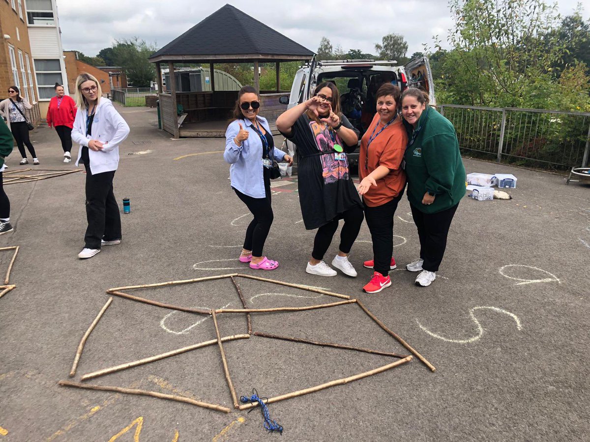 Springwood_Prm's tweet photo. While the teachers talked about writing, the wonderful @OutdoorCoachUK spent the morning outdoors with our teaching assistants! Outdoor learning is great for the well-being god both our pupils and our staff! 
#outdoorlearning #springfamily #springpl https://t.co/OW48fsoWue