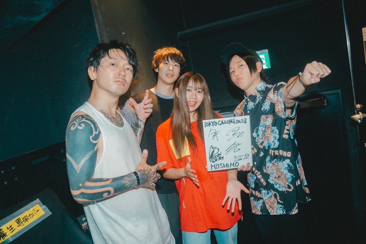 tokyo__calling's tweet photo. 【💭プレゼント企画💭】

9/16(土)17(日)18(月・祝) 開催
TOKYO CALLING 2023

本日ご出演いただきました
【MOSHIMO】
のサイン色紙プレゼント🤲

🫧当Twitterをフォロー
🫧このツイートをRT

是非、ご参加下さい🚨

. https://t.co/vAjymlmcIG