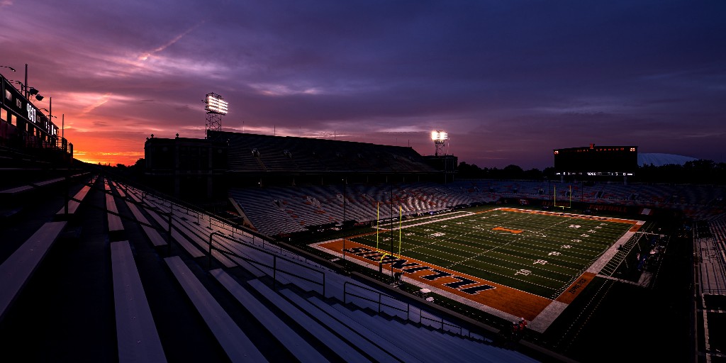 IlliniFootball tweet picture