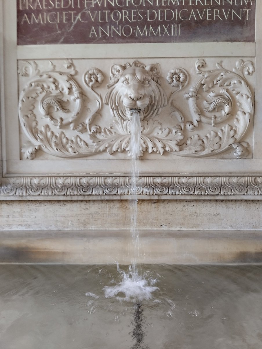 Daxterpiece's tweet image. GM 

Animation reference for a new hand drawn animation film I started this week!
#daxnorman #visitingartist 
@AmAcademyRome