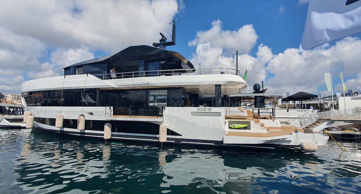 Arcadia A-96 29.34m
#arcadia #cyf23 #cannes #yacht #show #beautiful  #port  #work #FestivalVibes #last #Today #opensea #ocean