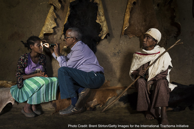 In East Africa, Maasai pastoralists travel across borders in search of grazing for their animals. To improve health equity, health ministries in the region have partnered to develop consistent gender-sensitive health messaging: 
bit.ly/3EDH9on
#Beat NTDs
<a href="/TrachomaControl/">ICTC</a>