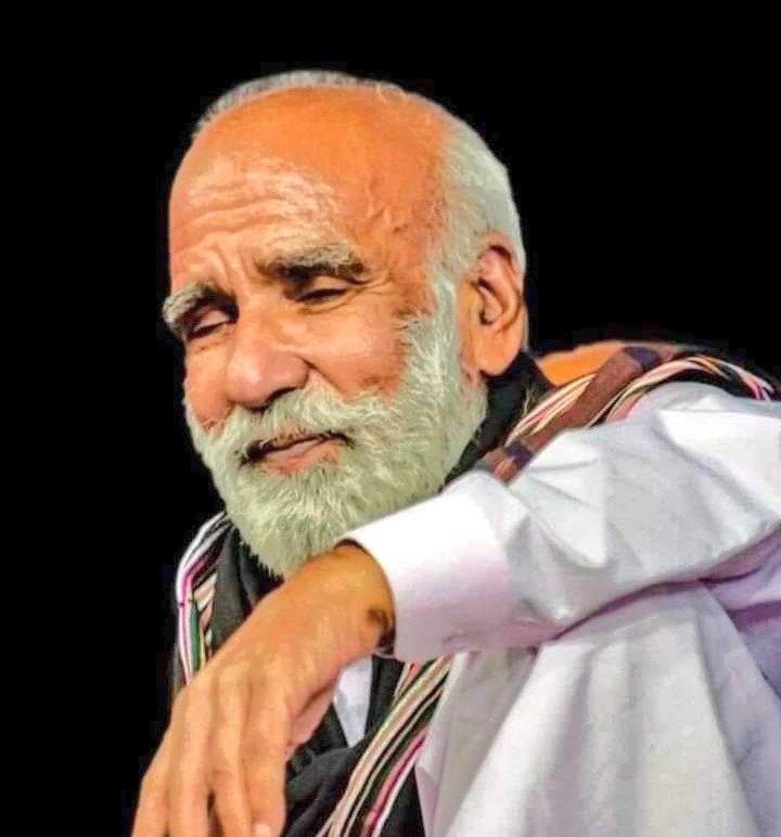 HamidBaloch25's tweet photo. ما بلوچ پرزندیں مئے دیار بولان اِنت
کنگریں شهیدانی  سرڈگار بولان اِنت

دور نہ اِنت وتن کازی دژمناں چہ آجو بیت
اِے هبر کئے ءَ گشتگ بے توار بولان اِنت 
#MubarkQazi https://t.co/oPmsq6lzLq