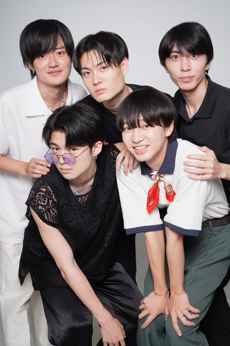 mr_gakushuin_'s tweet photo. ［お知らせ📢］
この度、ミスター学習院2023 ファイナリストが掲載された #TGCCAMPUS アドトラックが都内を走行します！！🚚💨

走行日時: 本日9/16(土)～9/27(水) 14:30-21:00

走行場所: JR渋谷駅及びJR原宿駅周辺
毎日14時から30分間ほど代々木体育館裏に停車予定です！ https://t.co/AHviuDXHy2